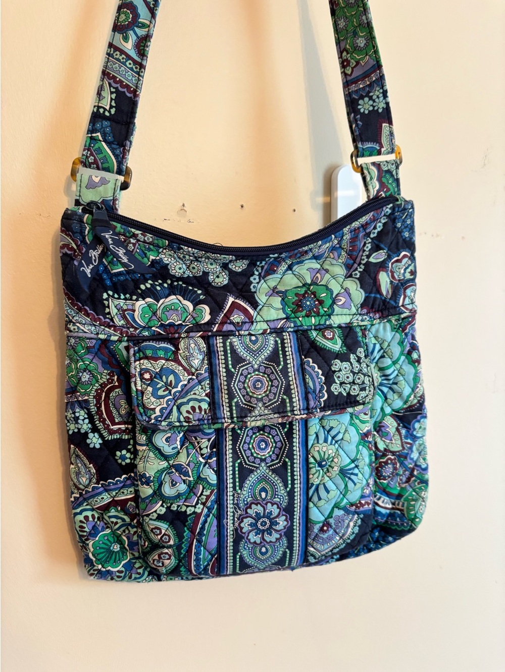 Vera Bradley crossbody Blue Rhapsody Paisley purse